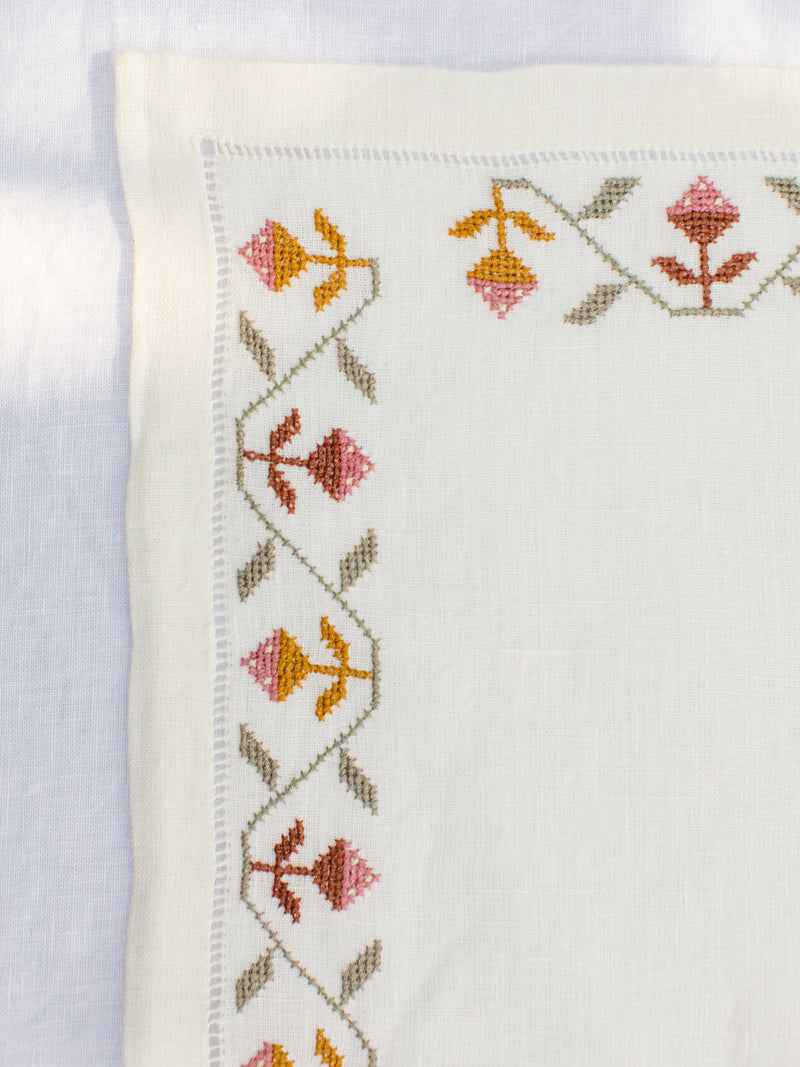 Rose Bud Placemat, Set of 2